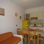 Flat With Spacious Balcony In Бібіоне