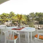 Flat With Spacious Balcony In Бібіоне