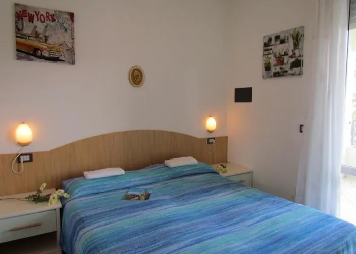 Flat With Spacious Balcony In Апартаменти Бібіоне