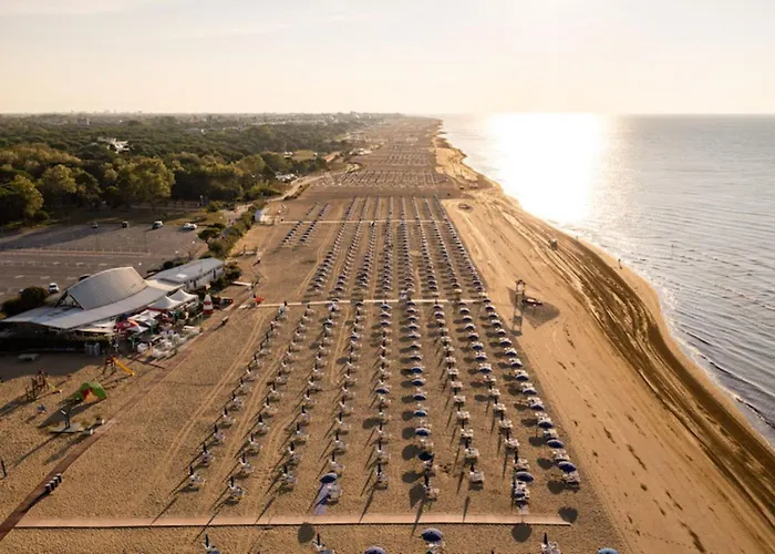 Апартаменти Flat With Spacious Balcony In